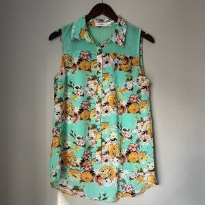 Blu Pepper | Sleeveless button down blouse | Large​​